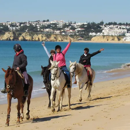Central 2 Rooms, Wifi, Pool * Albufeira